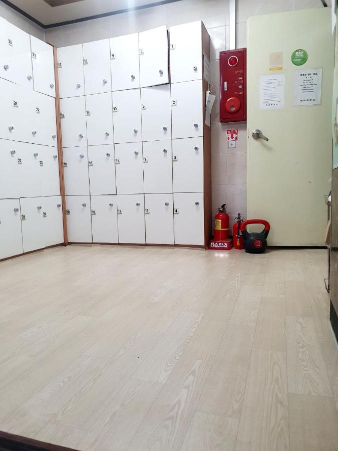 Hub House Livingtel Vandrarhem Seoul Exteriör bild